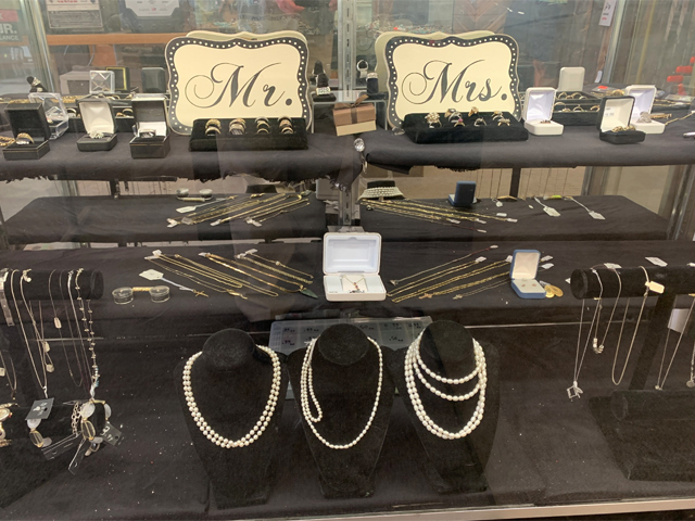 Watches & Jewery